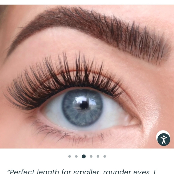 The Wink lash extensions - Picture 2 of 8